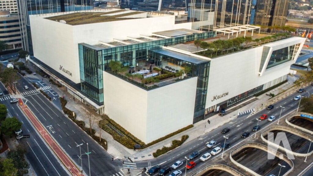 Como É Morar No Bairro Do Itaim Bibi Em São Paulo? 6 Fachada Sofisticada Do Shopping Jk Iguatemi No Itaim Bibi, Em São Paulo.