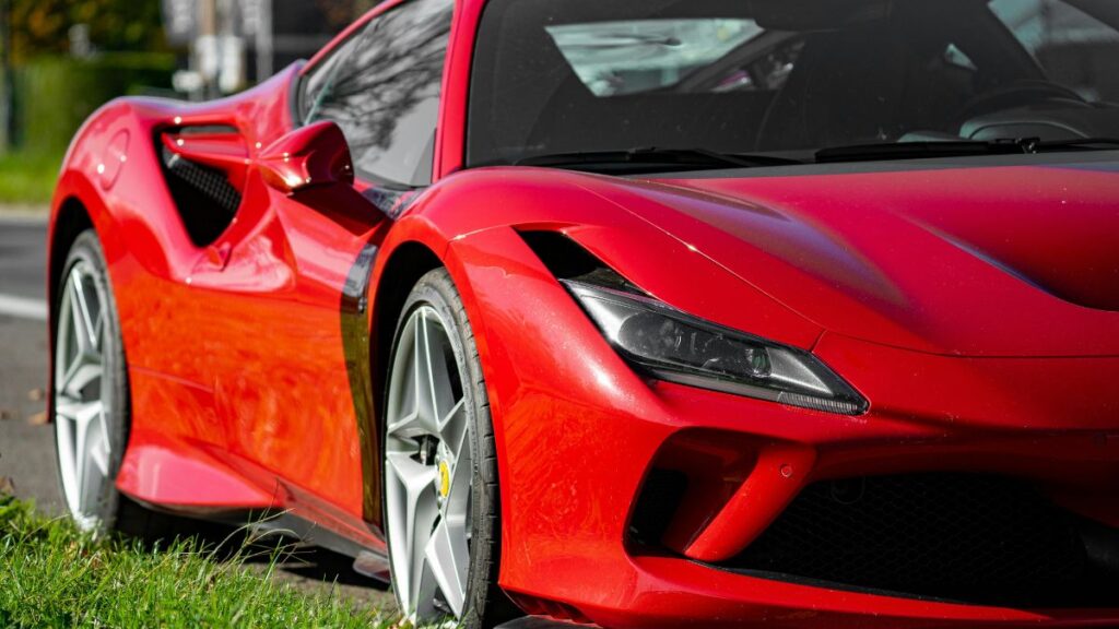 Cyrela Pininfarina Rebouças Será O Prédio Residencial Mais Alto De São Paulo 2 Ferrari Vermelha Simbolizando O Design Esportivo E Luxuoso Da Pininfarina No Empreendimento Cyrela Pininfarina Rebouças Em São Paulo