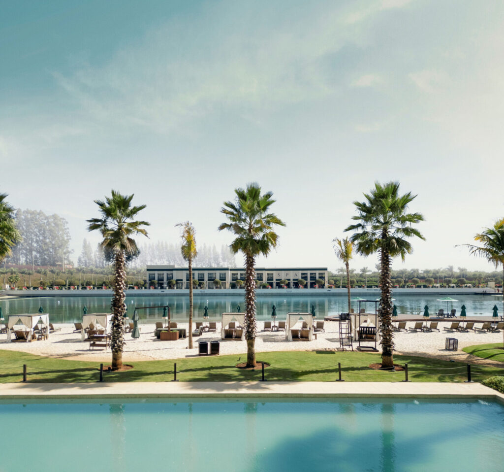 Boa Vista Village: O Reduto De Luxo Que Transformou Porto Feliz Nos “Hamptons Paulistas” 12 Piscina Aquecida Do Spa Cercada Por Paisagismo Natural No Village